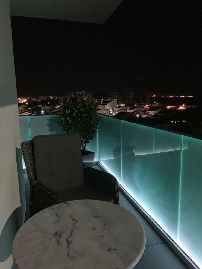Vela Luxury Sea View Apartments - Marina Surf Năvodari Esterno foto